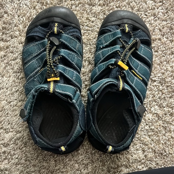 Keen big Kids' Newport H2 teal and black outdoor sandal size 2 - Picture 14 of 14